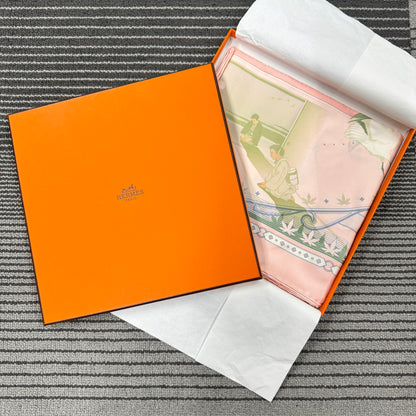Hermès Le Carré “一期一会” Silk Scarf (Pre-Owned)