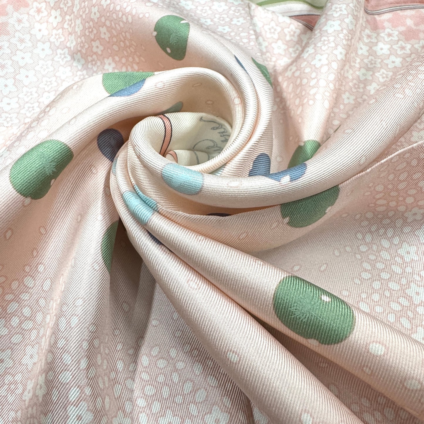 Hermès Le Carré “一期一会” Silk Scarf (Pre-Owned)
