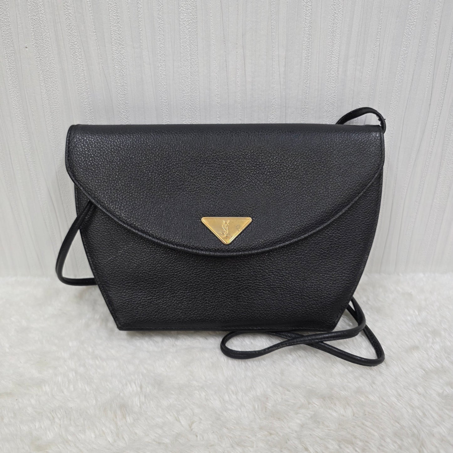 Saint Laurent 信封翻盖斜挎包（二手） 