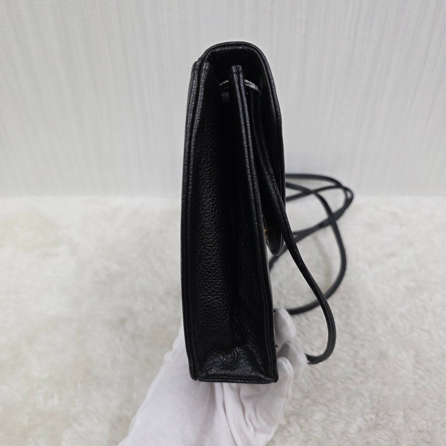 Saint Laurent 信封翻盖斜挎包（二手） 