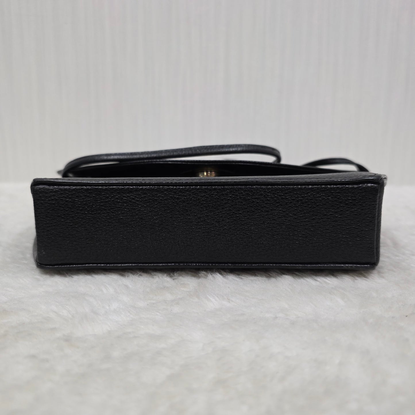 Saint Laurent 信封翻盖斜挎包（二手） 