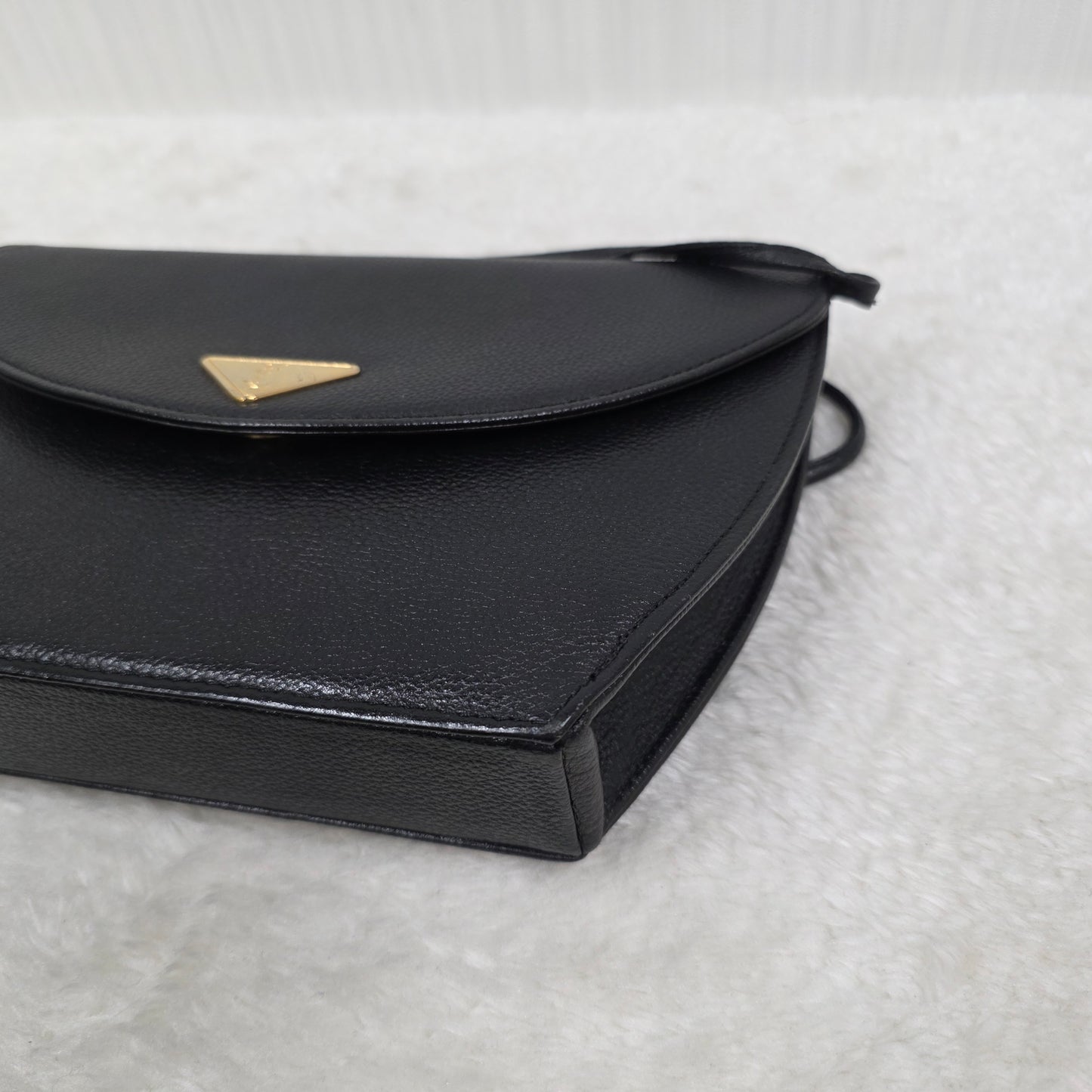 Saint Laurent 信封翻盖斜挎包（二手） 