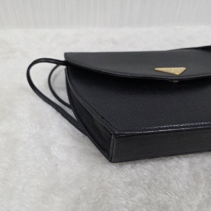 Saint Laurent 信封翻盖斜挎包（二手） 