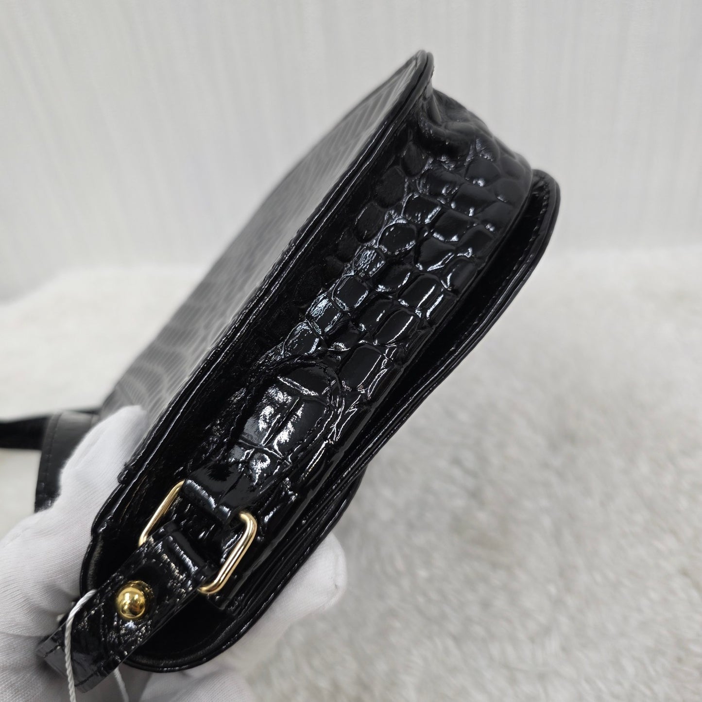 YSL Crocodile Embossed Shoulder Bag (Pre-Owned)