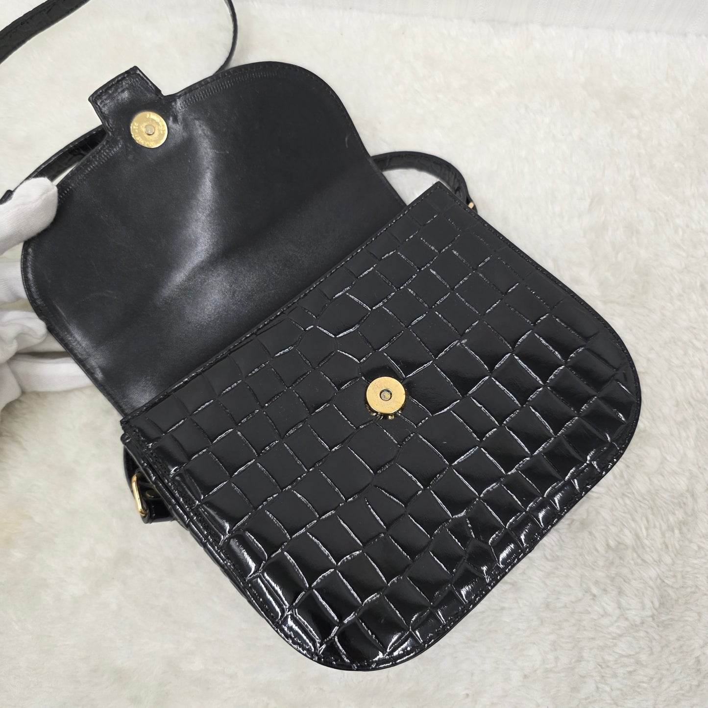 YSL Crocodile Embossed Shoulder Bag (Pre-Owned)