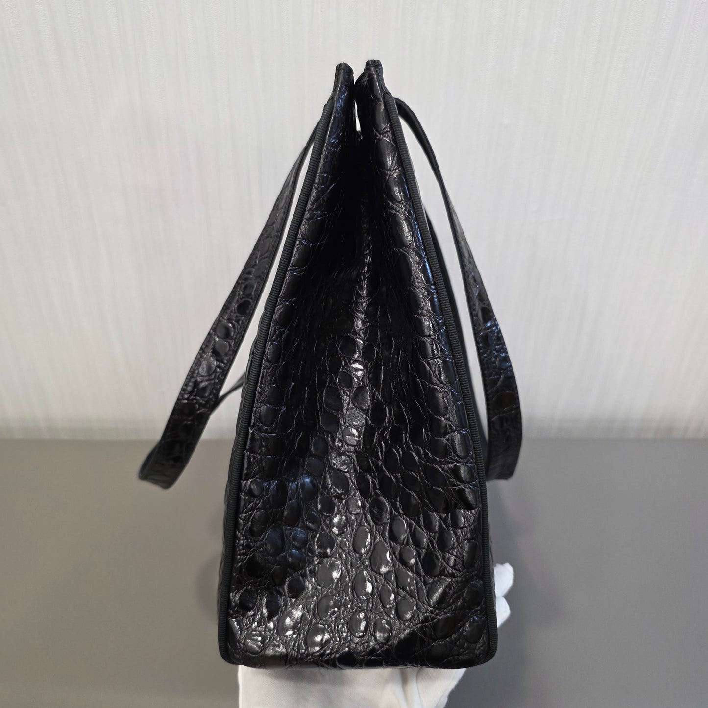 Salvatore Ferragamo Crocodile-Embossed Tote Shoulder Bag (Pre-Owned)