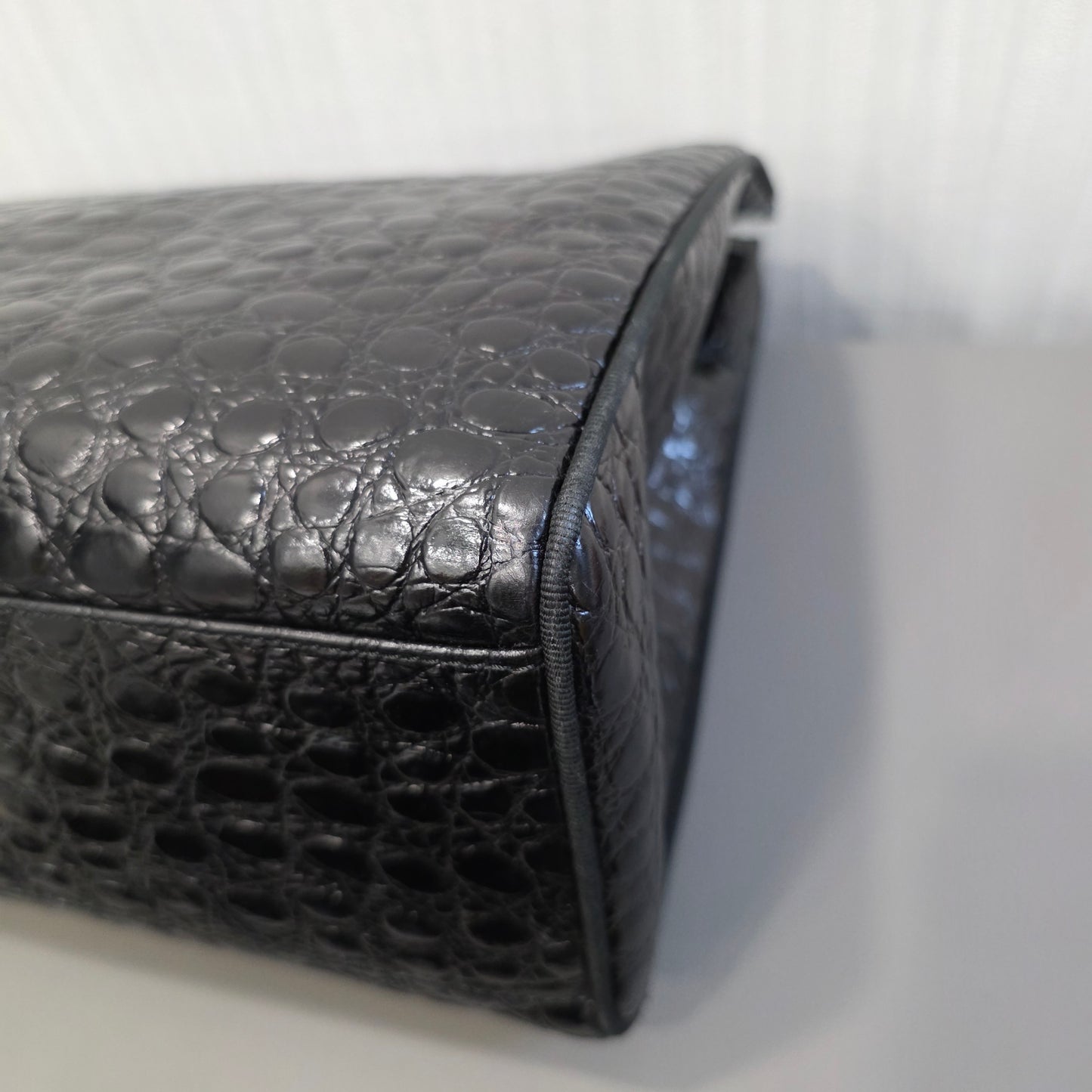 Salvatore Ferragamo Crocodile-Embossed Tote Shoulder Bag (Pre-Owned)