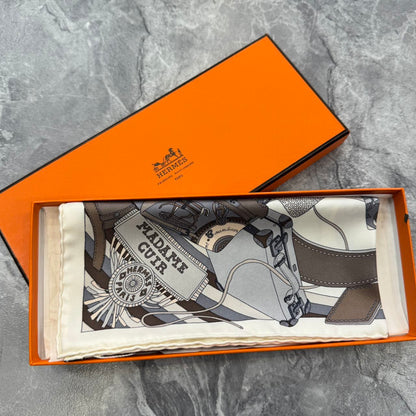 Hermès Madame Cuir Silk Scarf (Pre-Owned)