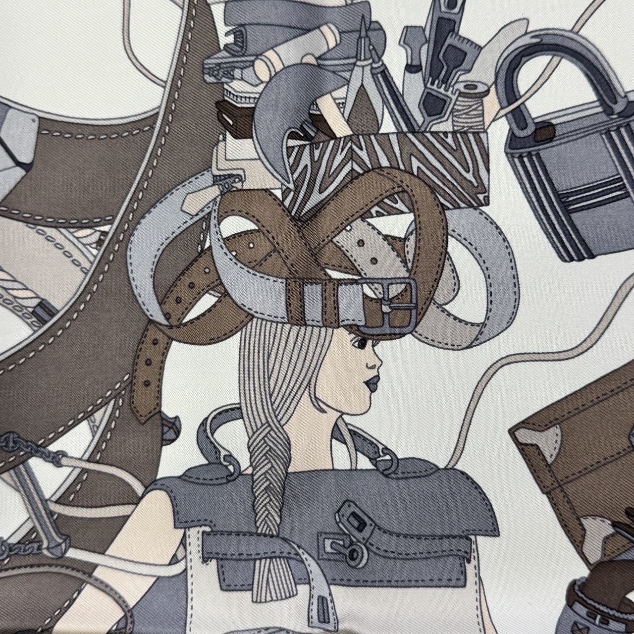Hermès Madame Cuir Silk Scarf (Pre-Owned)