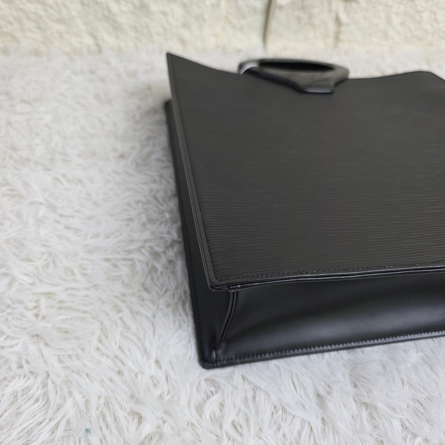 Louis Vuitton Epi Leather Music Note Tote (Pre-owned)
