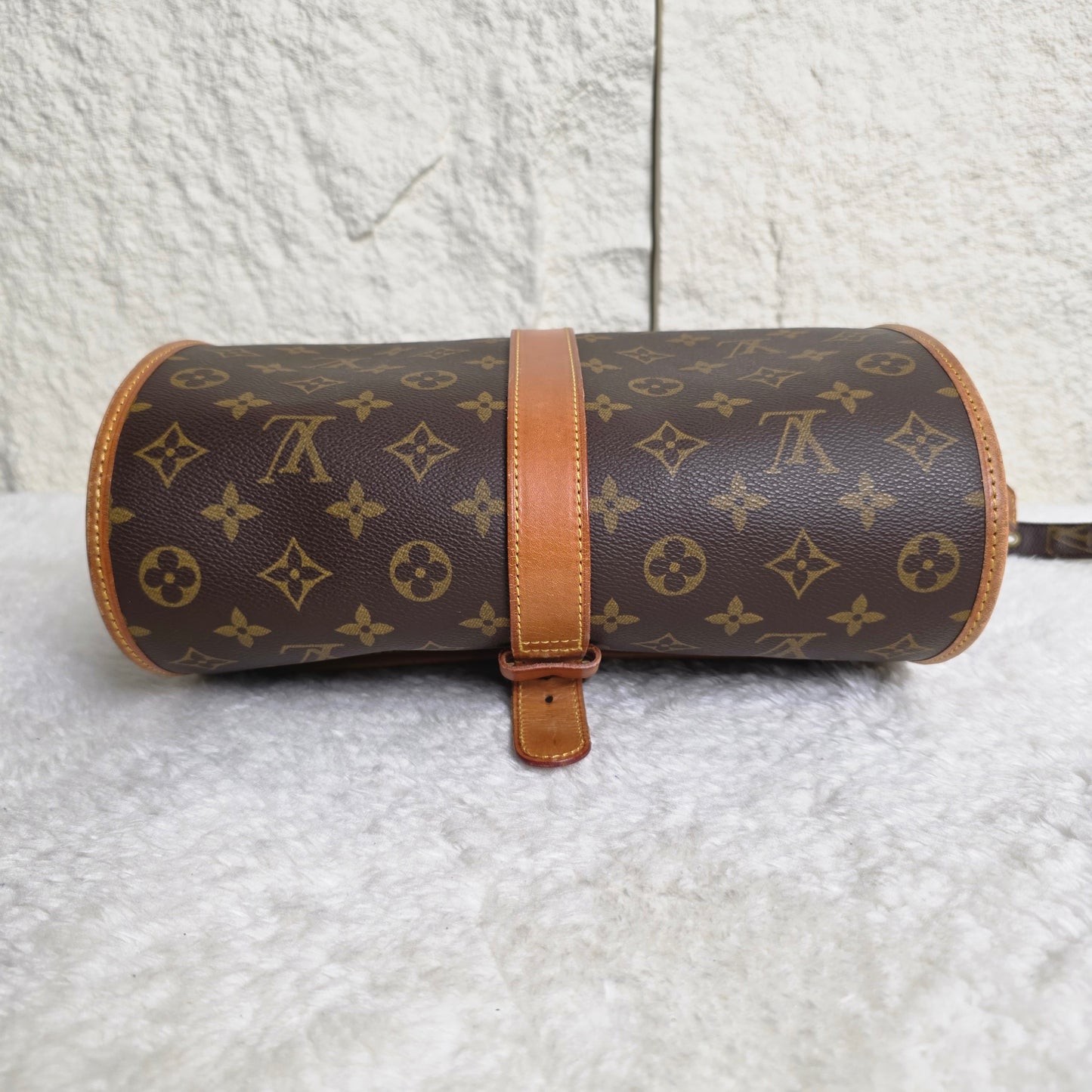 Louis Vuitton Monogram Drum Bag (Pre-owned)