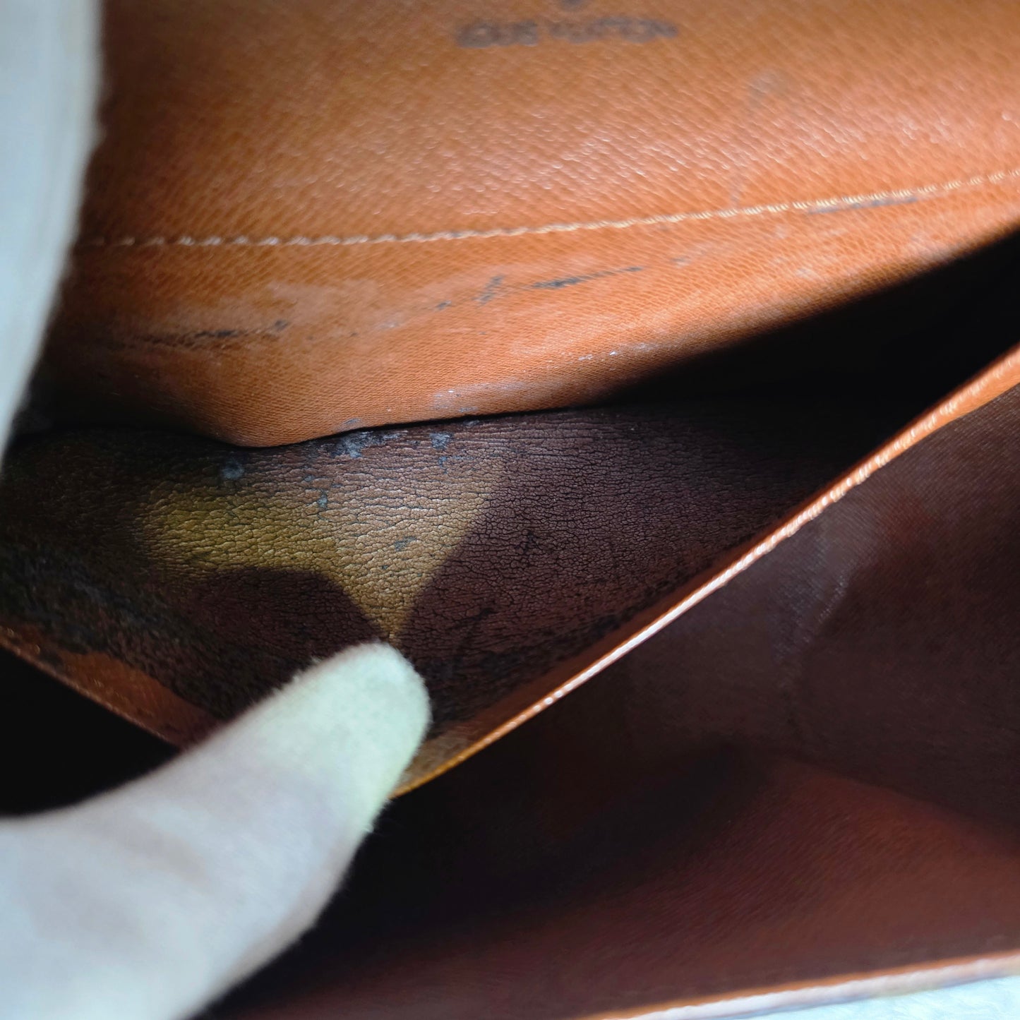 Louis Vuitton Monogram Drum Bag (Pre-owned)