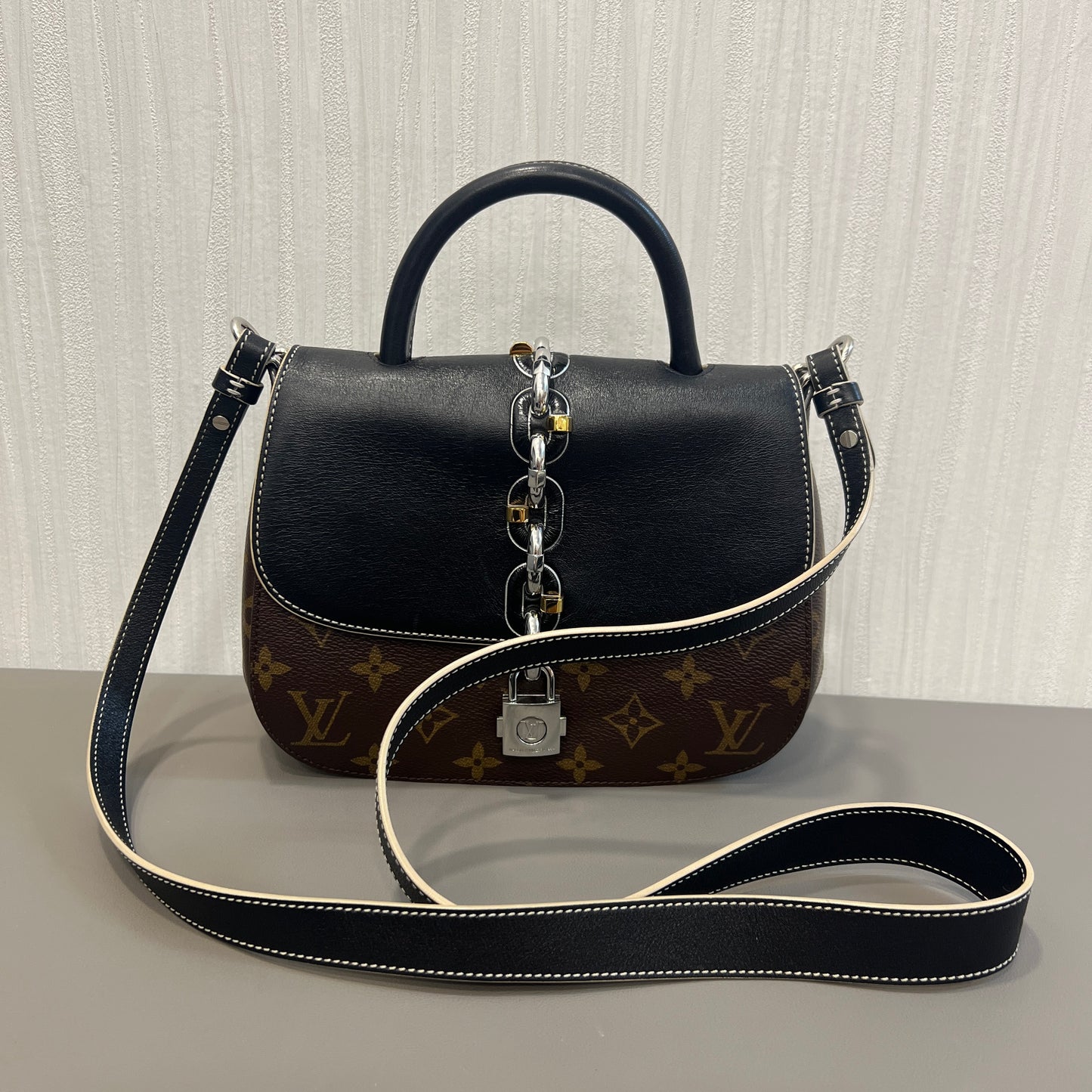 Louis Vuitton Monogram Flap Messenger / Waist Bag (Pre-owned)