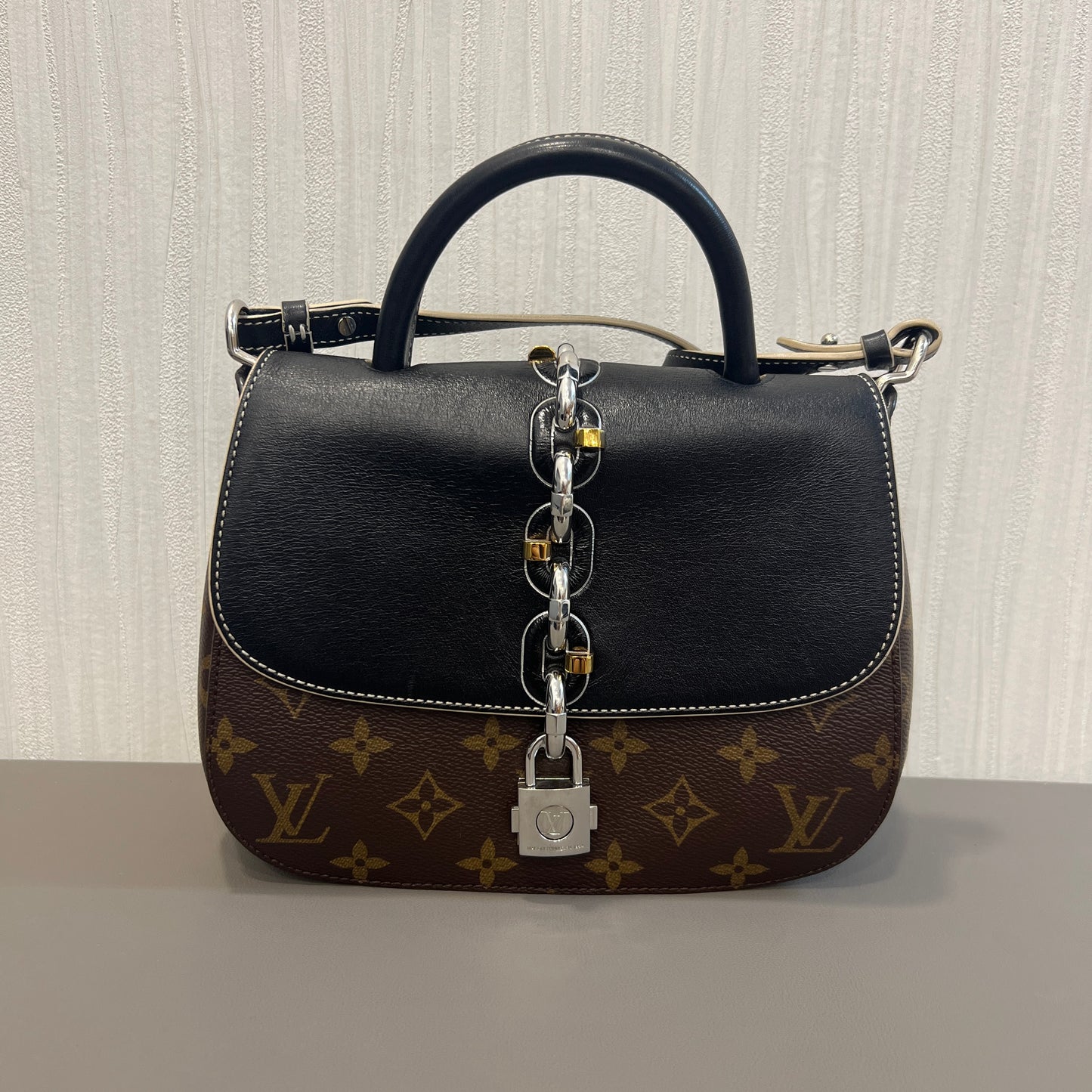 Louis Vuitton Monogram Flap Messenger / Waist Bag (Pre-owned)