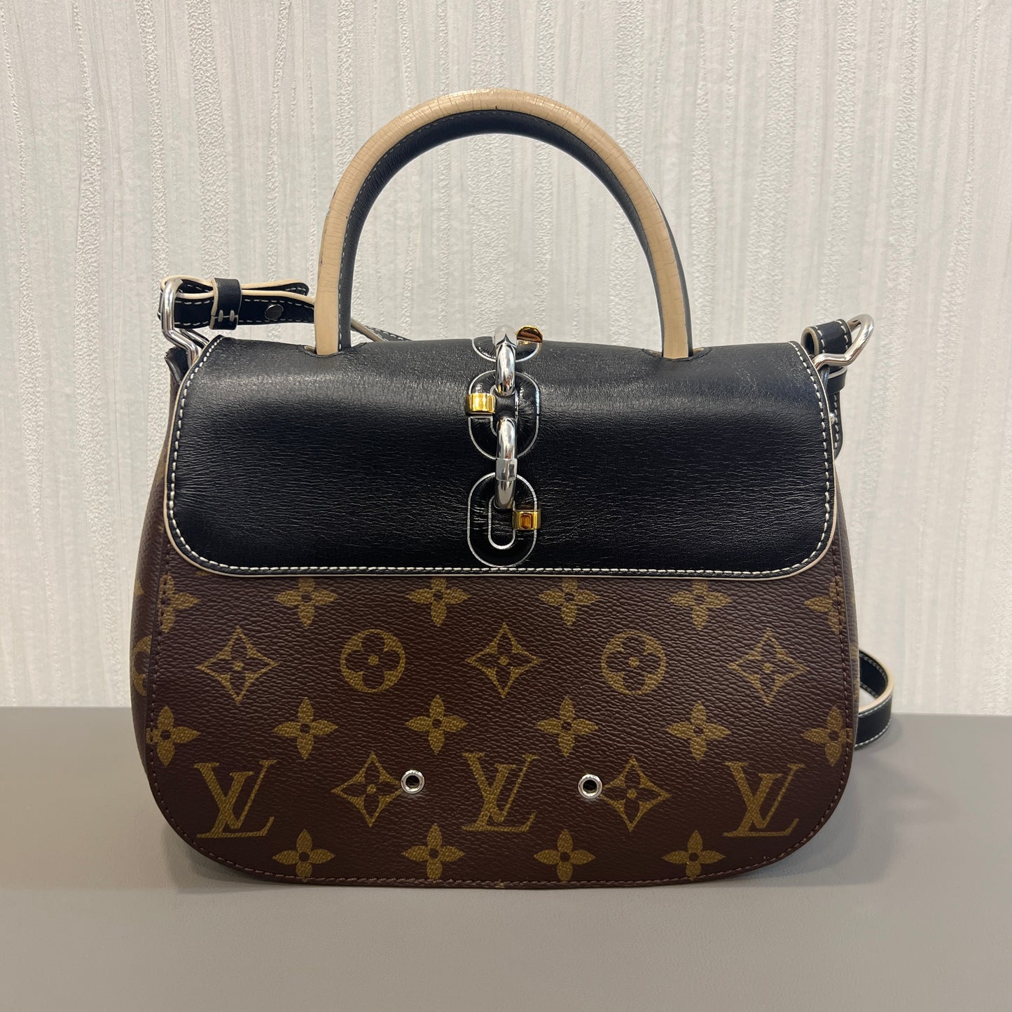 Louis Vuitton Monogram Flap Messenger / Waist Bag (Pre-owned)