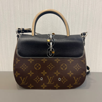 Louis Vuitton Monogram Flap Messenger / Waist Bag (Pre-owned)