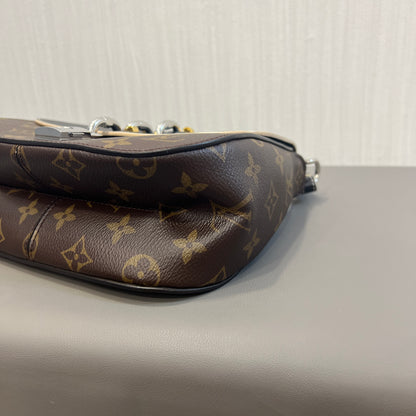 Louis Vuitton Monogram Flap Messenger / Waist Bag (Pre-owned)