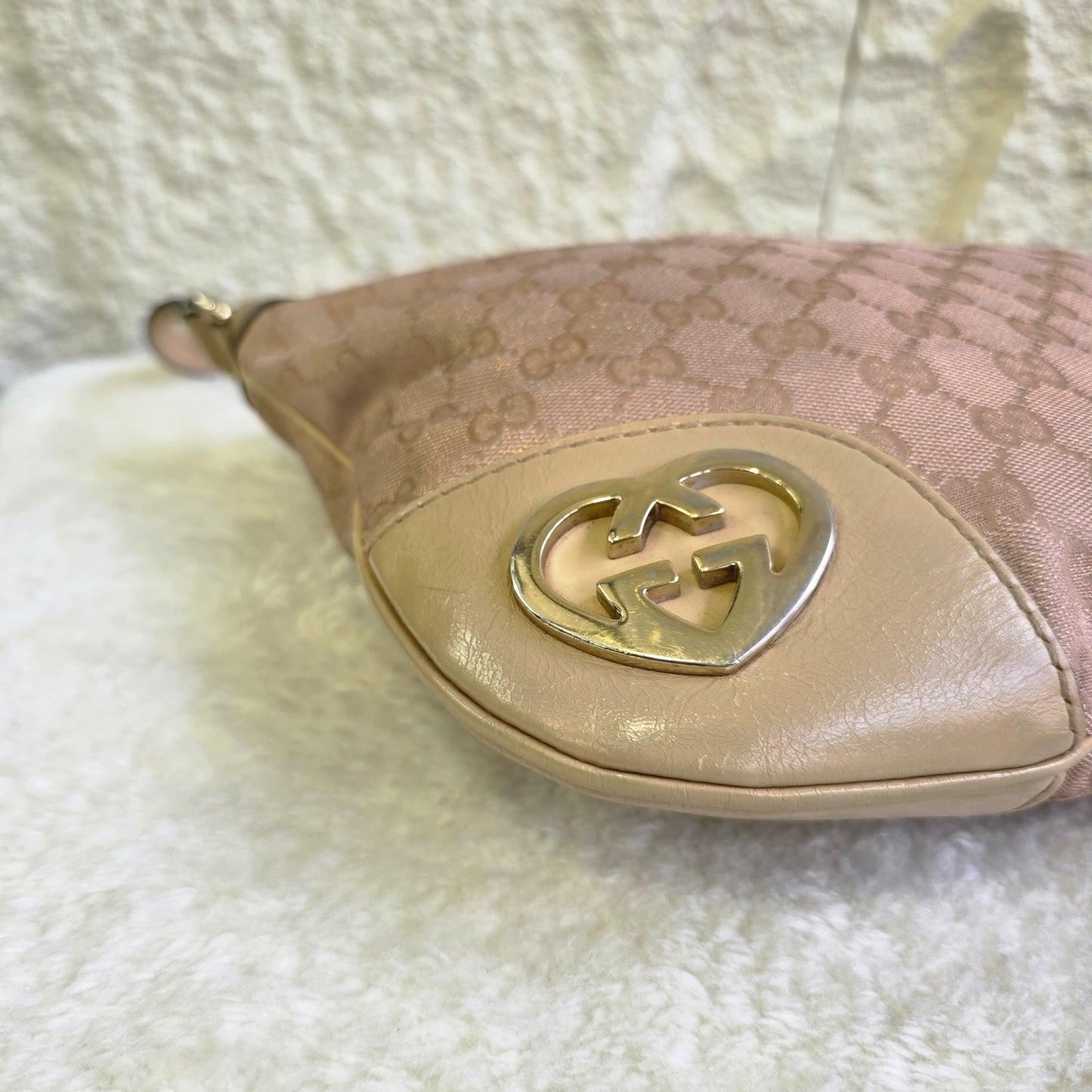 Gucci GG Canvas Shoulder Bag Heart Logo Beige (Pre-Owned)