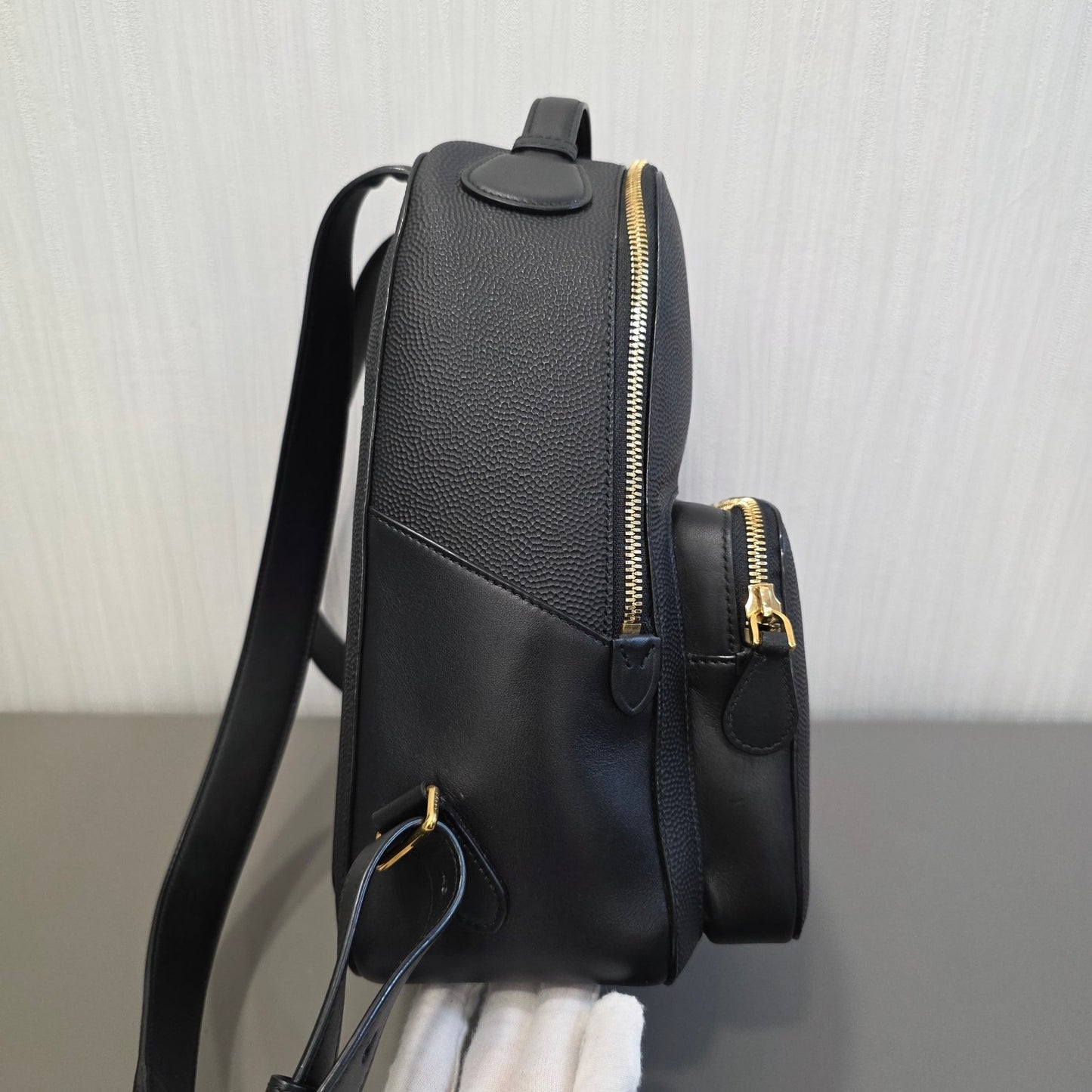 BALLY Grained Leather Backpack (Pre-owned)