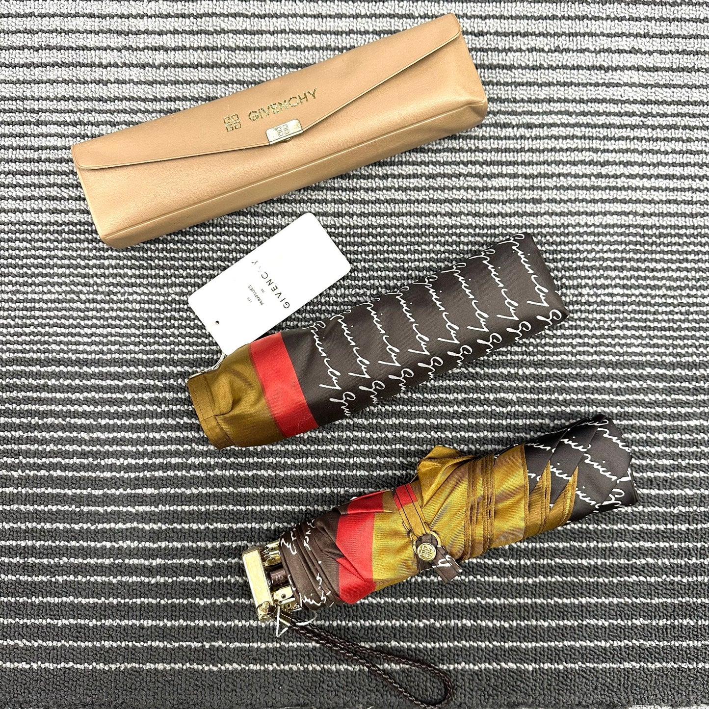 Givenchy Logo Folding Umbrella with Case (Pre-Owned)