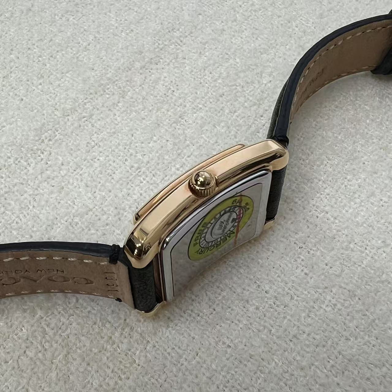 Coach Rectangular Leather Strap Watch (Pre-Owned)
