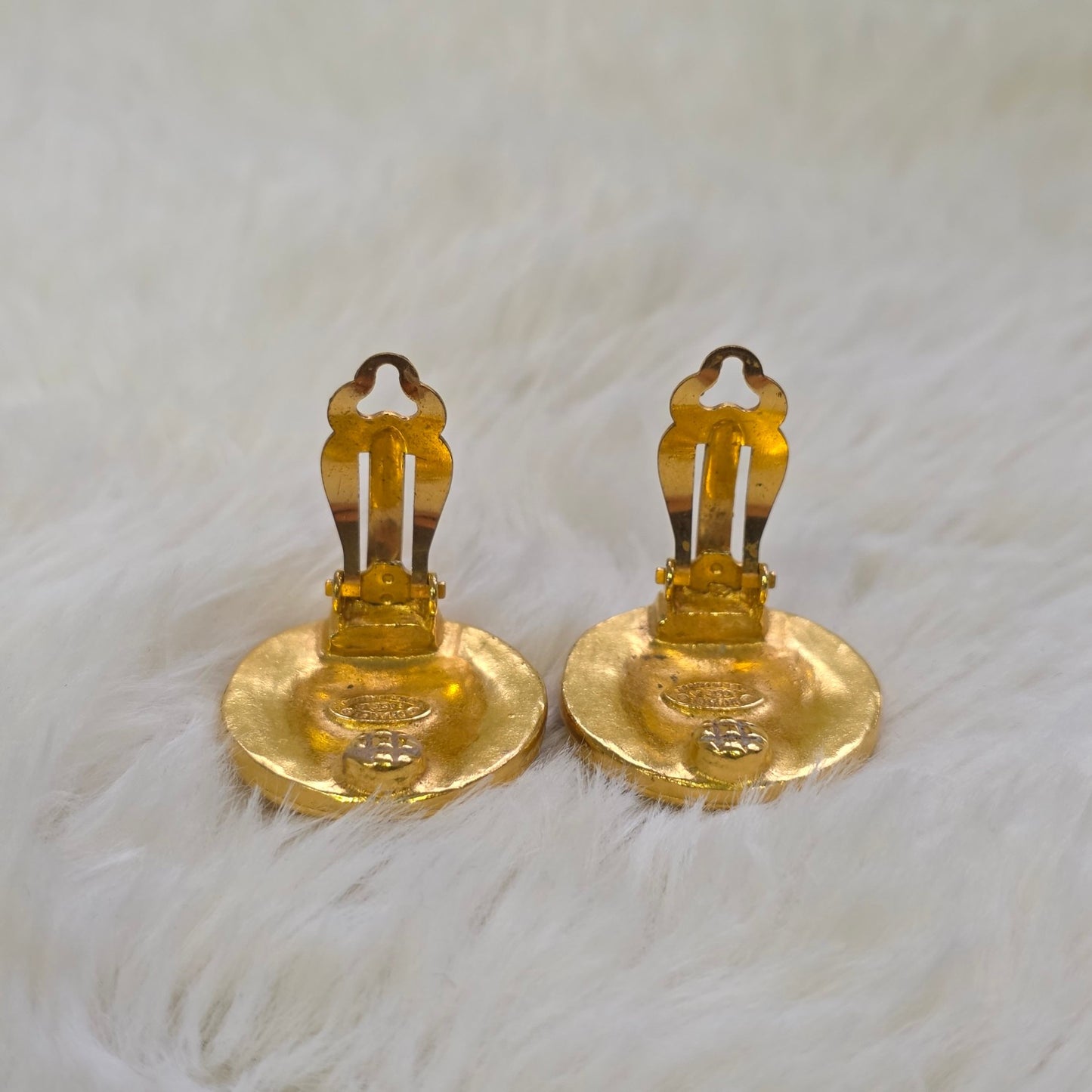 Chanel Vintage CC Textured Round Clip-On Earrings (Pre-Owned)