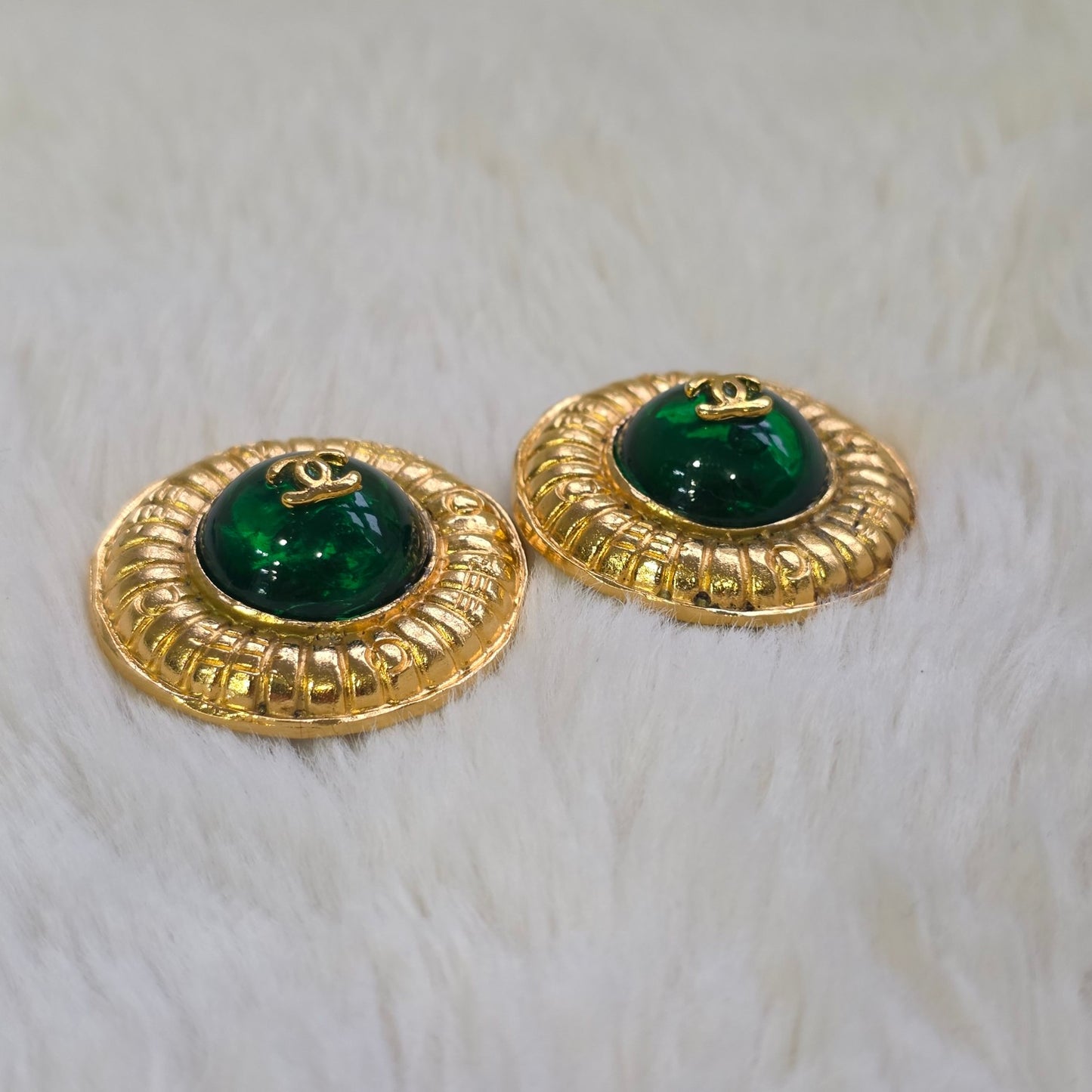 Chanel Vintage Gold-Tone Textured CC Clip-On Earrings (Pre-Owned)