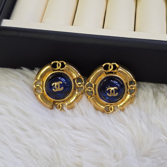 Chanel Vintage Gold-Tone Textured CC Round Clip-On Earrings (Pre-Owned)