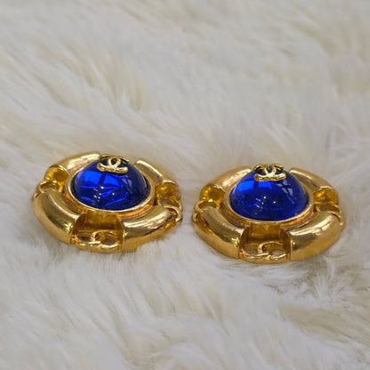 Chanel Vintage Gold-Tone Textured CC Round Clip-On Earrings (Pre-Owned)