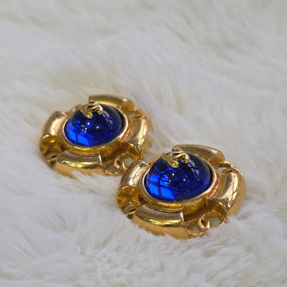 Chanel Vintage Gold-Tone Textured CC Round Clip-On Earrings (Pre-Owned)