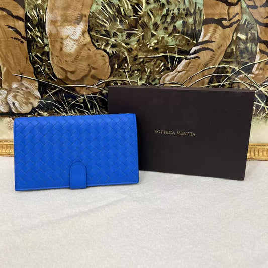Bottega Veneta Intrecciato Sky Blue Long Wallet (Pre-Owned)