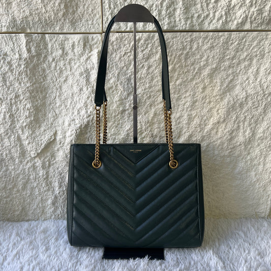 Saint Laurent Chevron Leather Chain Tote Bag (Pre-Owned)