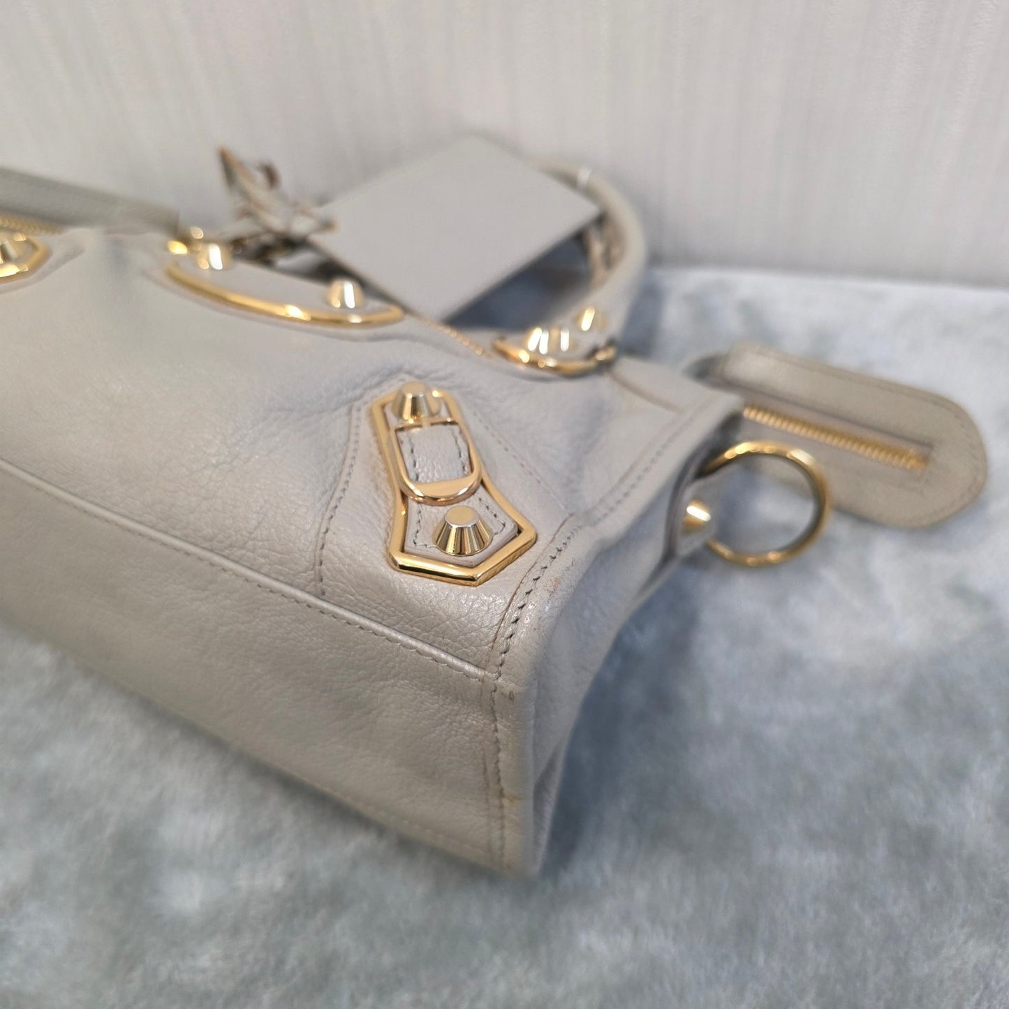 Balenciaga Classic City Gold Hardware (Pre-Owned)