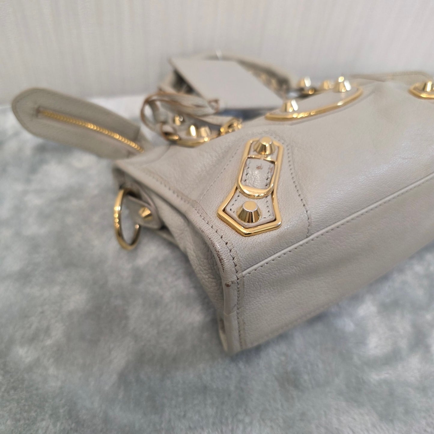 Balenciaga Classic City Gold Hardware (Pre-Owned)