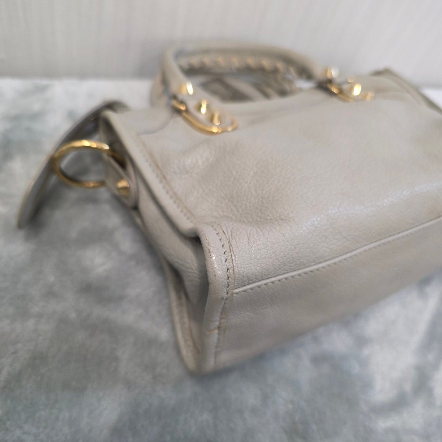 Balenciaga Classic City Gold Hardware (Pre-Owned)