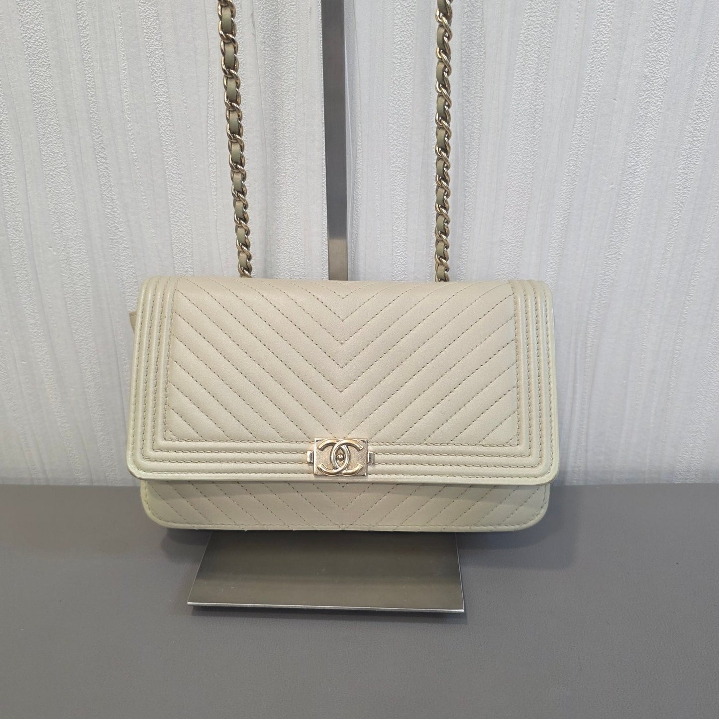 Chanel Boy Chevron Quilted Flap Bag Beige (Pre-Owned)