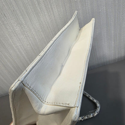 Chanel Quilted Leather Chain Shopping Bag White (Pre-Owned)