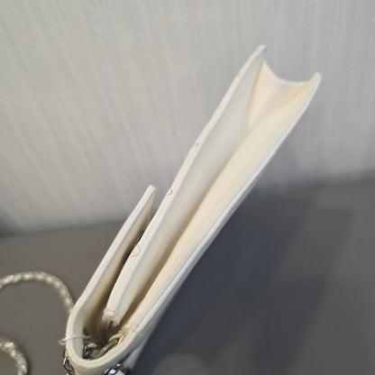 Chanel Quilted Leather Chain Shopping Bag White (Pre-Owned)