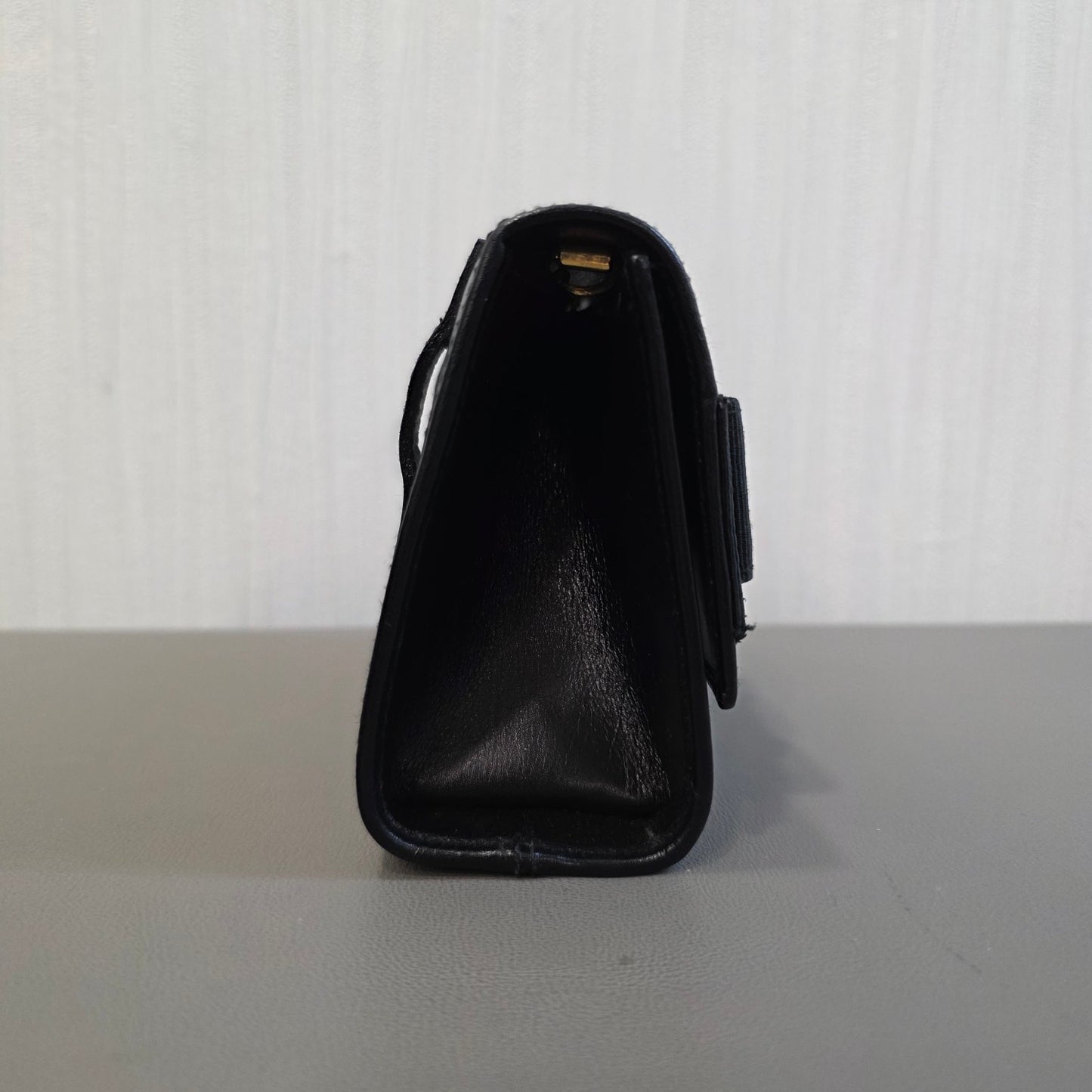 Salvatore Ferragamo Vara Bow Chain Wallet Black (Pre-Owned)