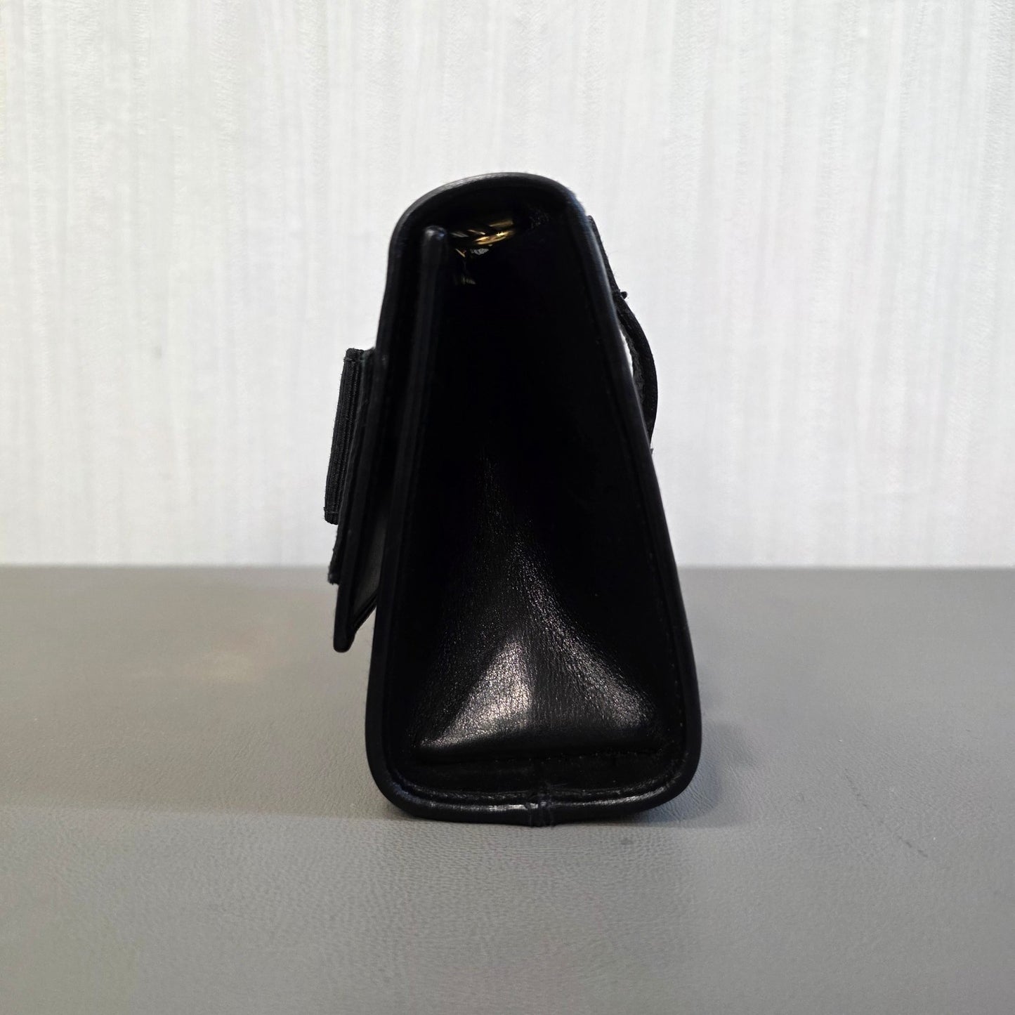 Salvatore Ferragamo Vara Bow Chain Wallet Black (Pre-Owned)