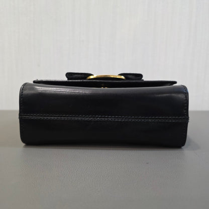 Salvatore Ferragamo Vara Bow Chain Wallet Black (Pre-Owned)