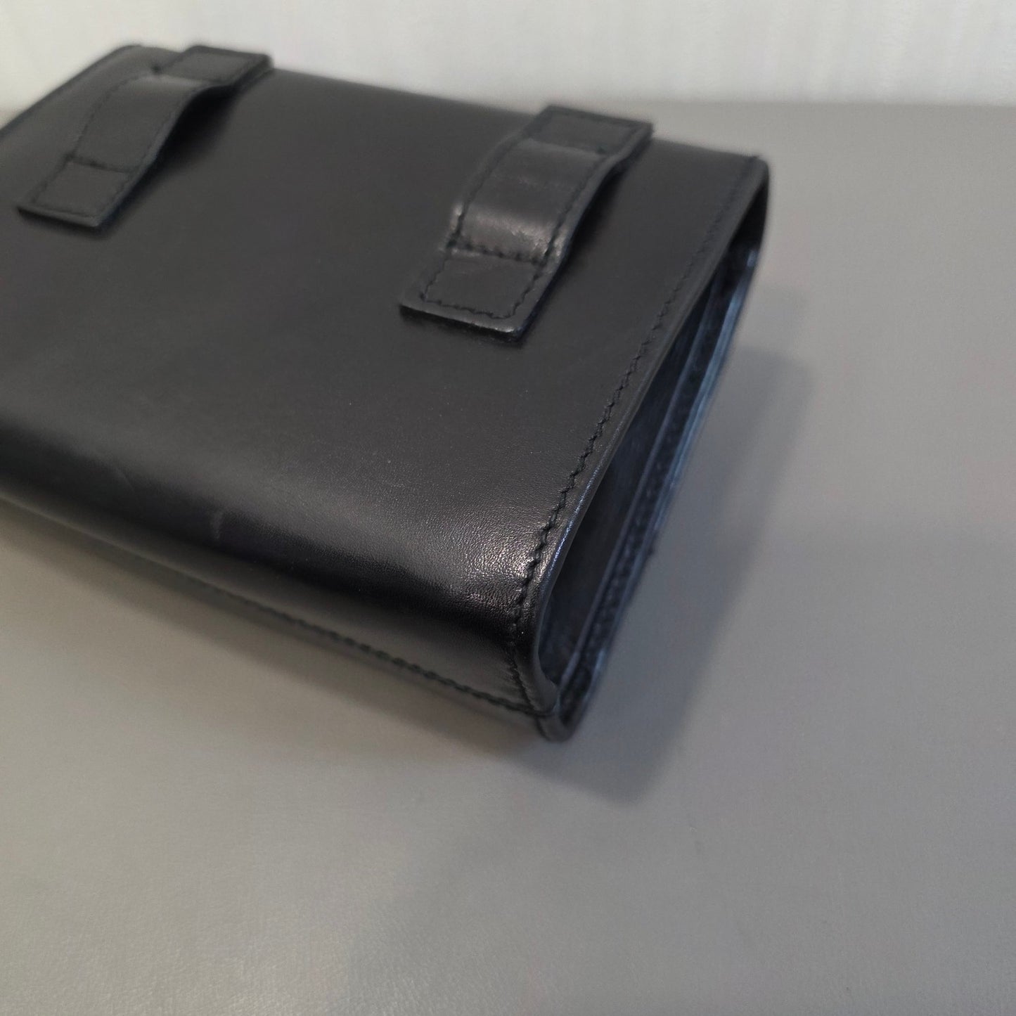 Salvatore Ferragamo Vara Bow Chain Wallet Black (Pre-Owned)