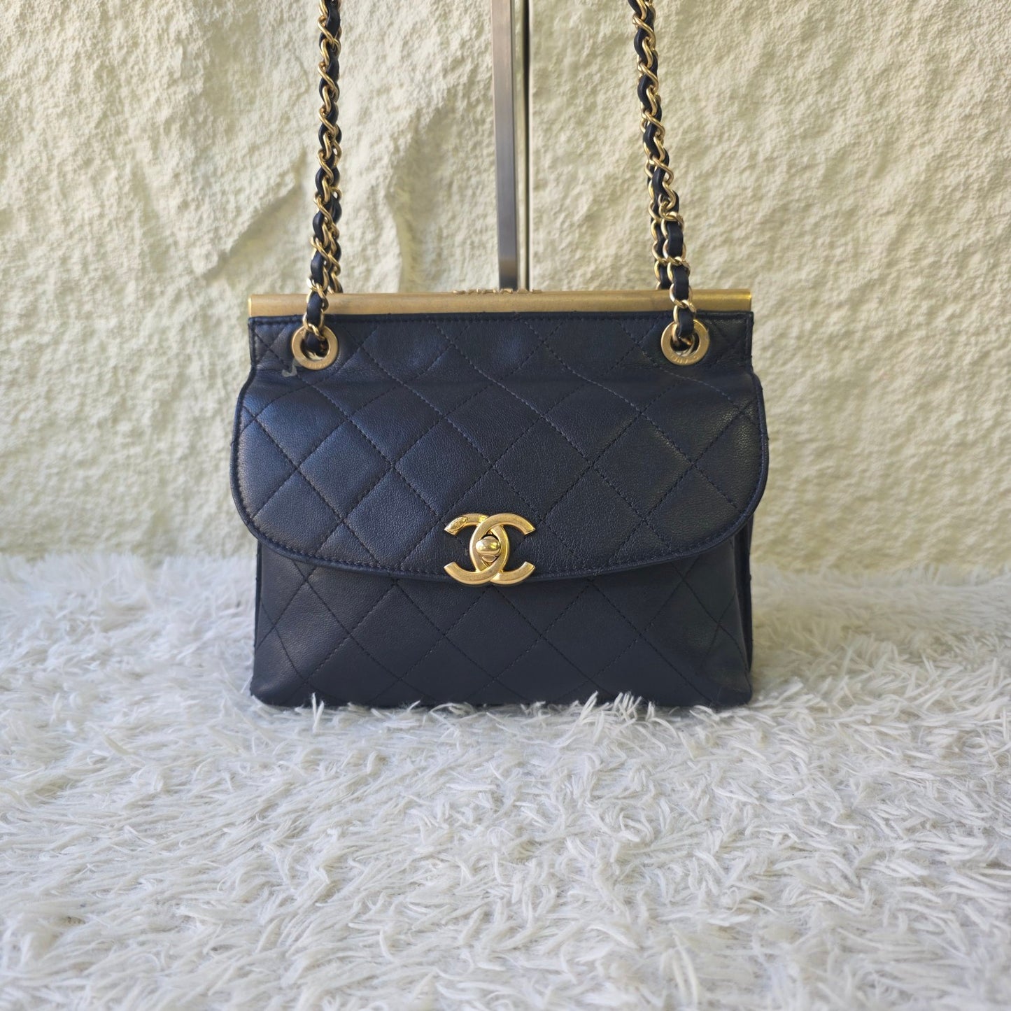 Chanel Vintage Quilted Leather Flap Shoulder Bag Navy (Pre-Owned)