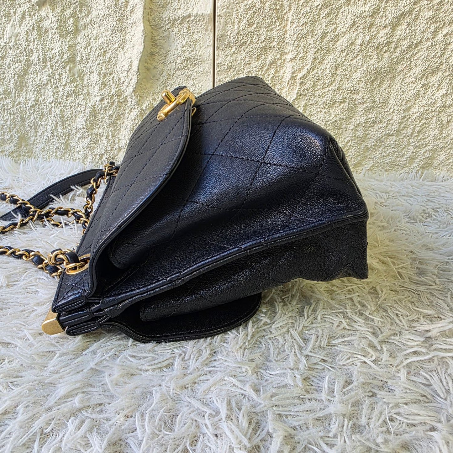 Chanel Vintage Quilted Leather Flap Shoulder Bag Navy (Pre-Owned)