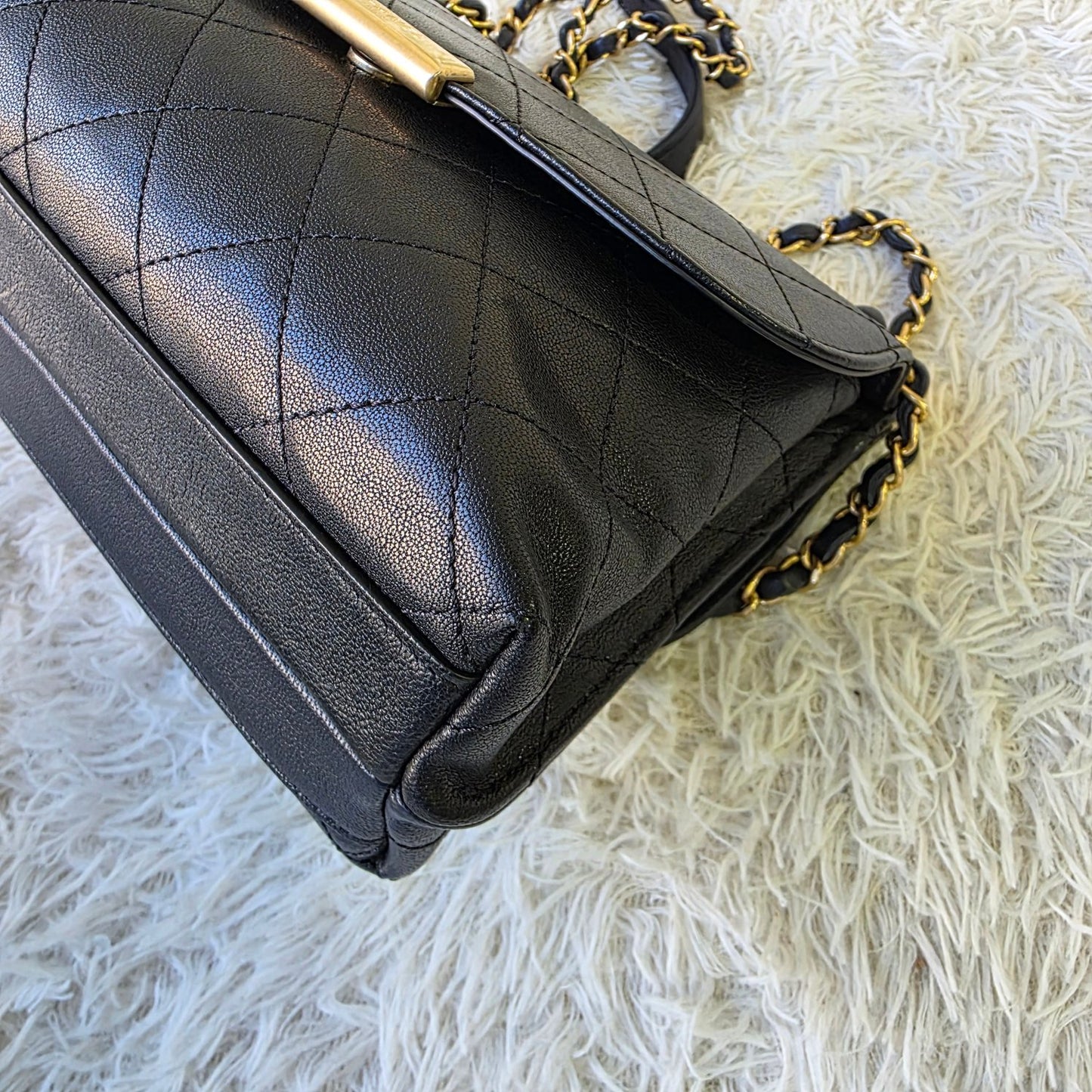 Chanel Vintage Quilted Leather Flap Shoulder Bag Navy (Pre-Owned)