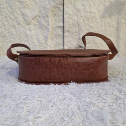 HUNTING WORLD Logo Lock Leather Shoulder Bag Brown (Pre-Owned)