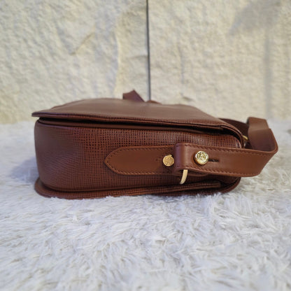 HUNTING WORLD Logo Lock Leather Shoulder Bag Brown (Pre-Owned)