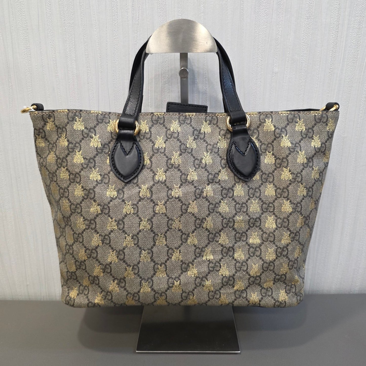 GUCCI GG Supreme Bee Print Tote Bag (Pre-Owned)