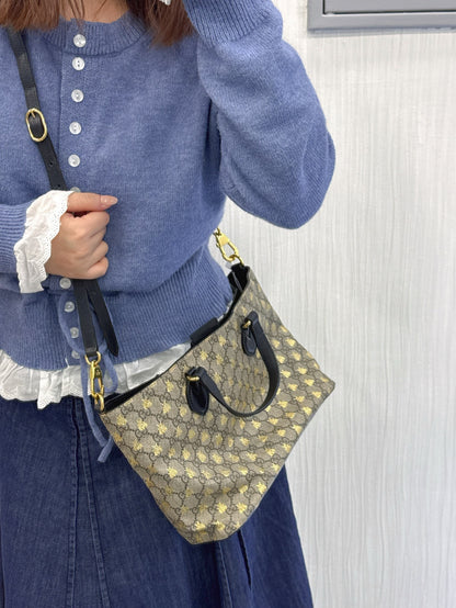 GUCCI GG Supreme Bee Print Tote Bag (Pre-Owned)