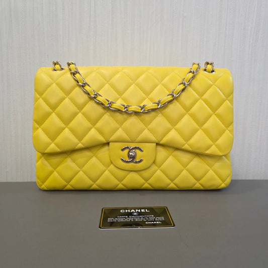 CHANEL Classic Double Flap Lambskin Shoulder Bag Yellow (Pre-Owned)